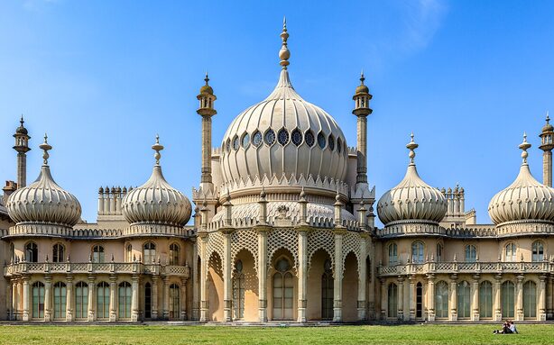 Brighton_royal_pavilion_Qmin.jpg